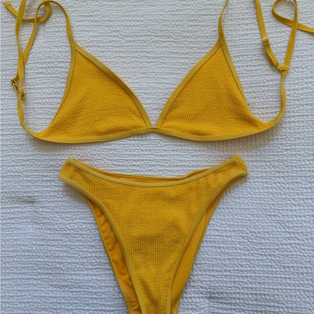 Abercrombie Ribbed Bikini Set - Picture 5 of 11